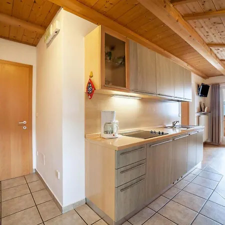 Lingerhof Arnika Apartment *