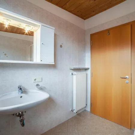 Lingerhof Arnika Apartment *